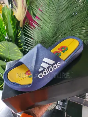 Adidas Adilette Slides