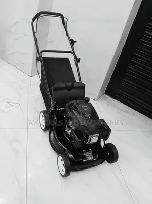 Brand New Honda 7.5hp 196cc Gasoline Lawn Mower on a Budget in Nairobi