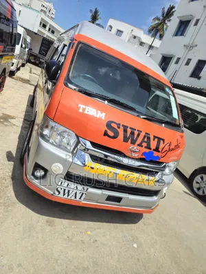 Toyota HiAce 2019 Silver