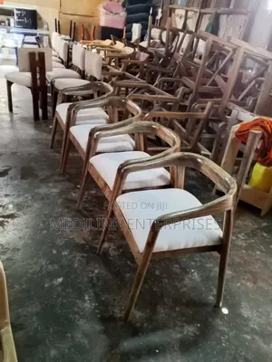 Curved Back Upholstered Restaurant Chairs
