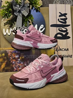 Pink Nike Vomero Women Running Shoes