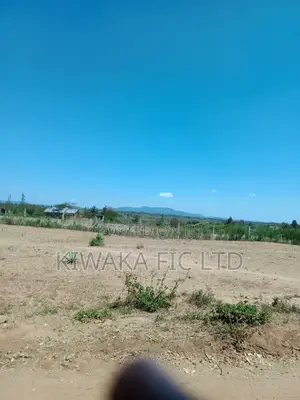 60 Acres for Sale Near Komarock Shrine