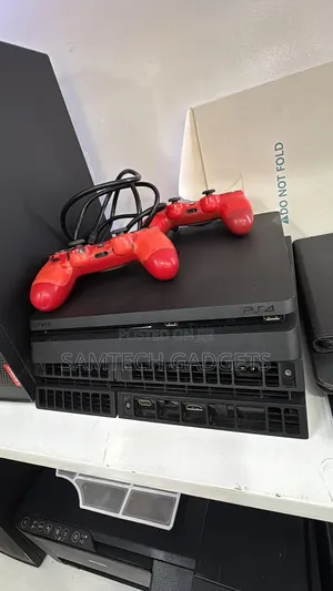 Sony Ps4 With 8 Free Games