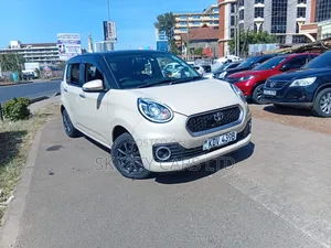 Toyota Passo 1.0 FWD 2018 Beige