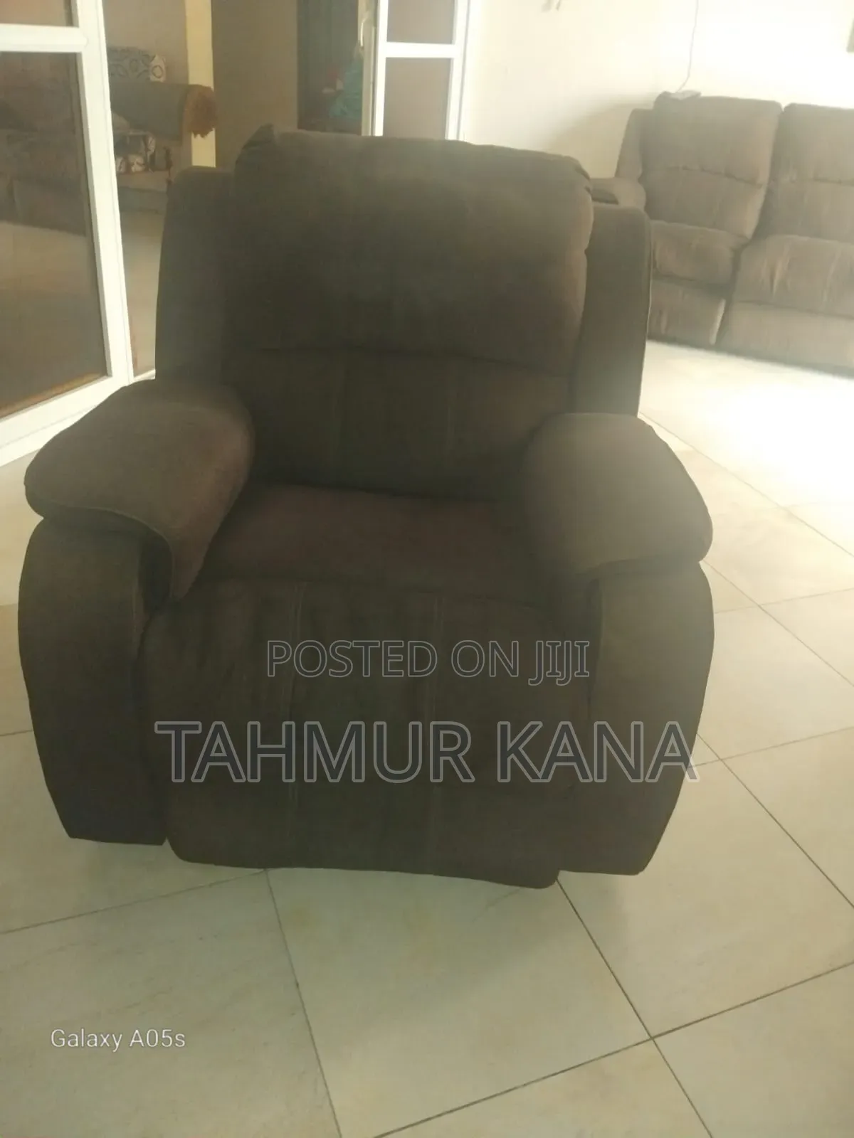 7 Setter Sofa Set