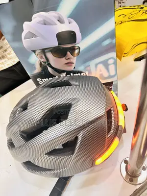  Smart Al Bike Helmet With Bluetooth Speakers for Cyclists