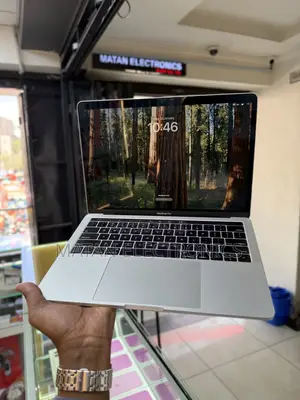 Laptop Apple MacBook 2018 16GB Intel Core I5 SSD 256GB