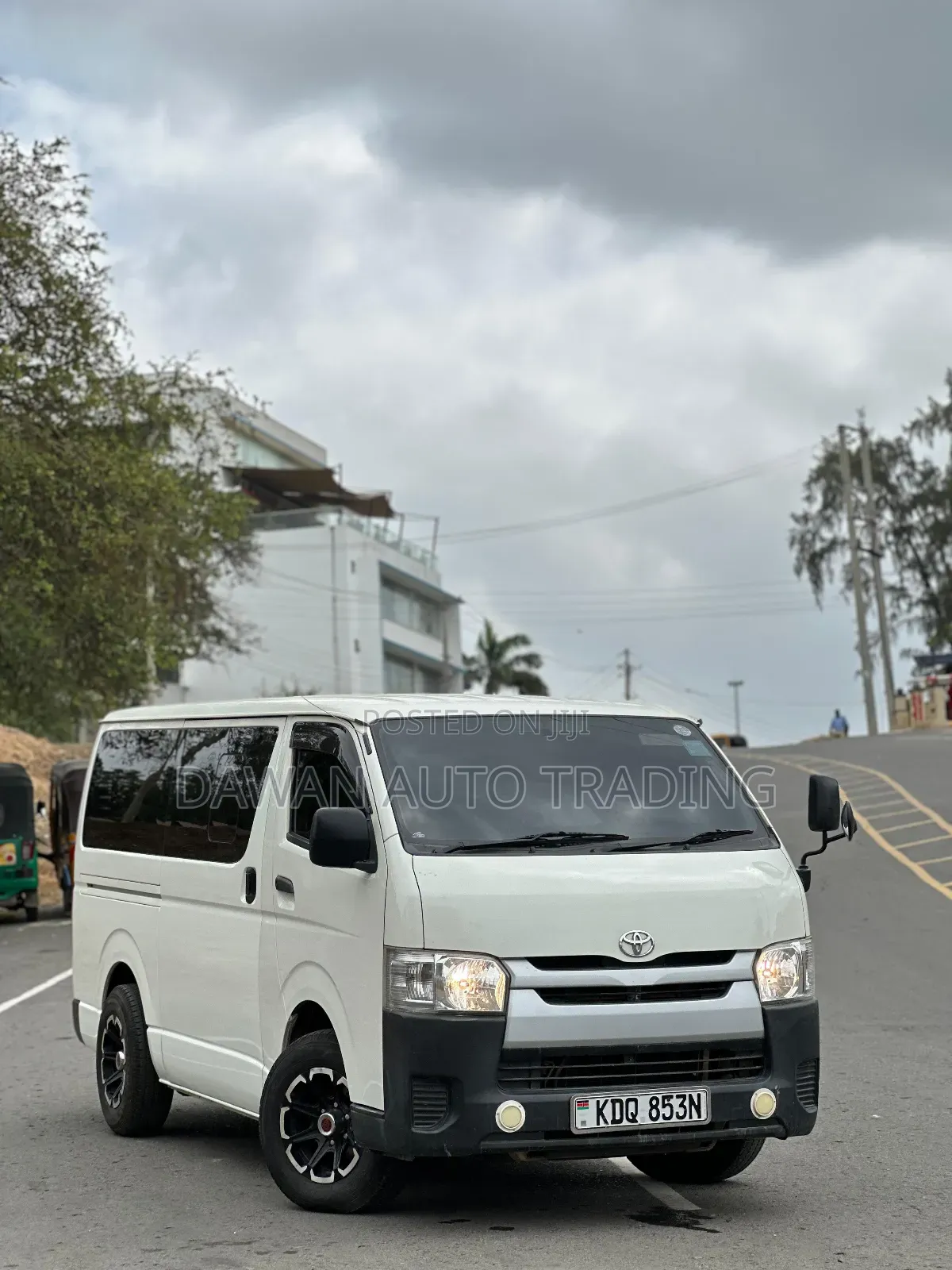 Toyota HiAce 2016 White