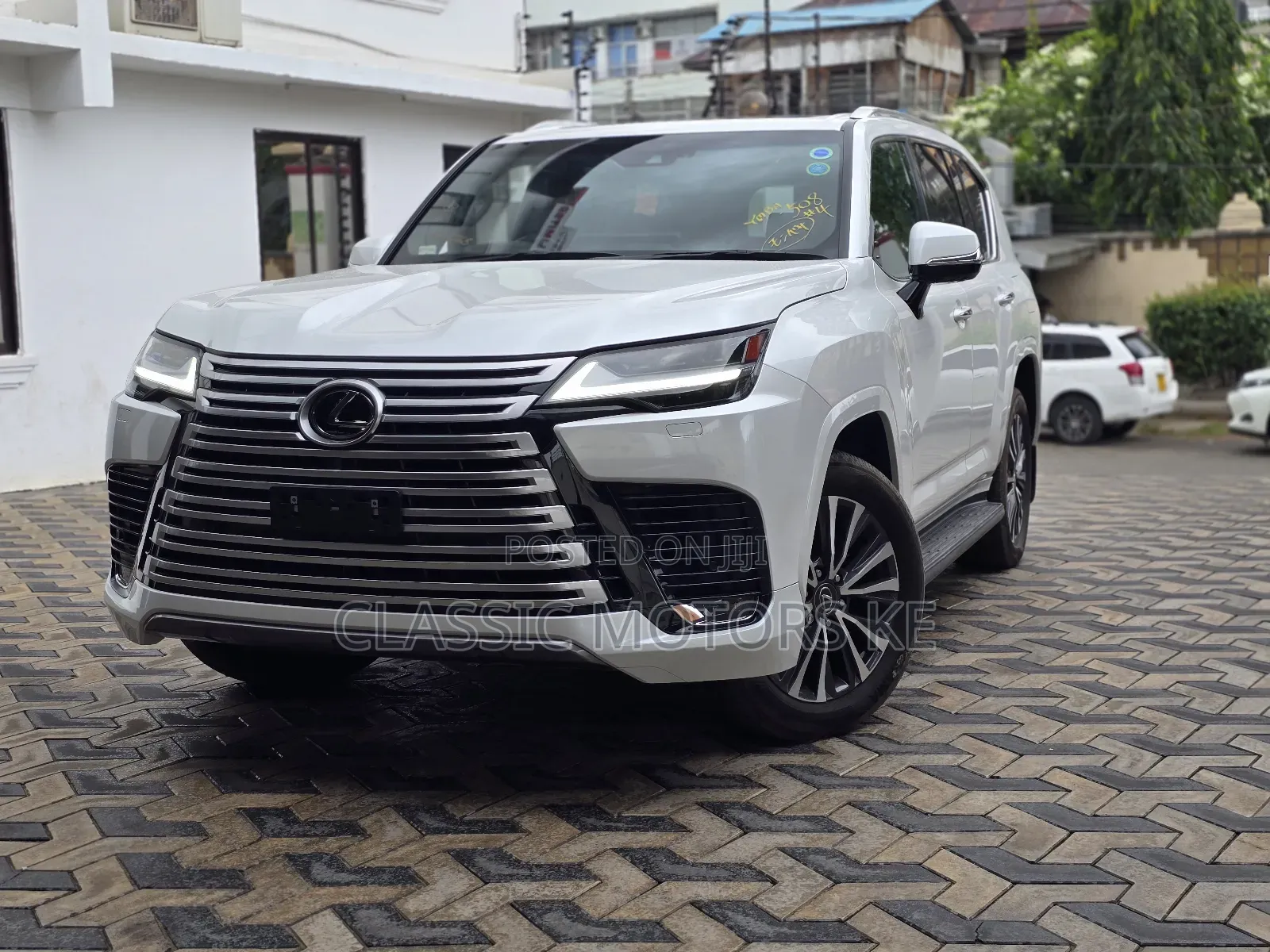 Lexus LX 600 2024 White