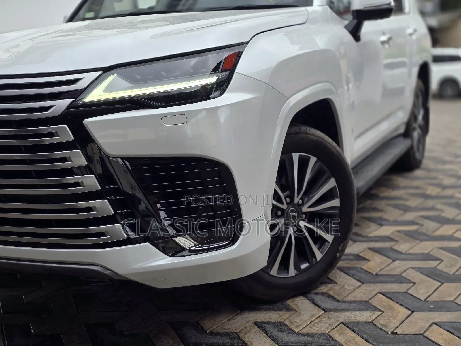 Lexus LX 600 2024 White
