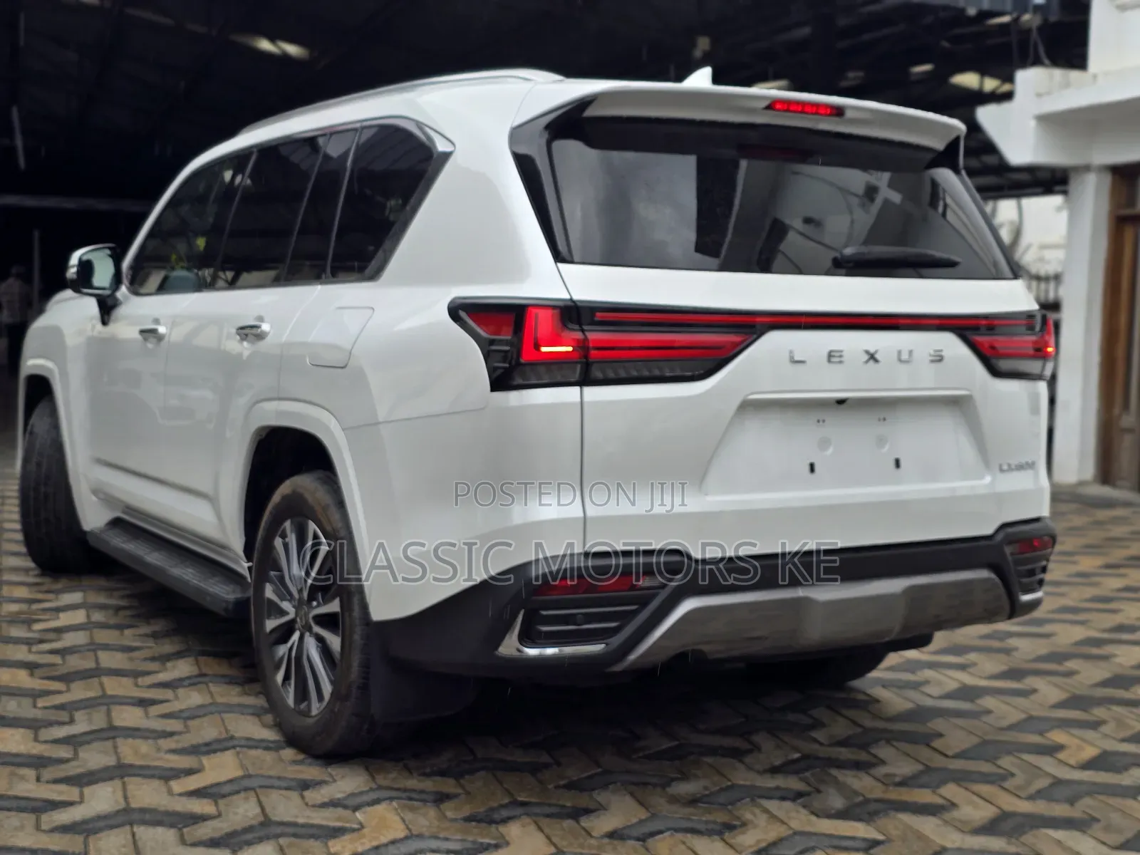 Lexus LX 600 2024 White