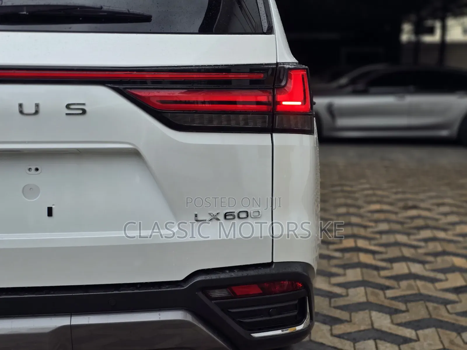 Lexus LX 600 2024 White