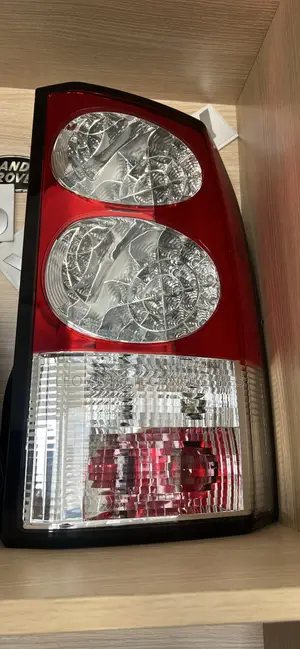 Tail Light for Discovery 4