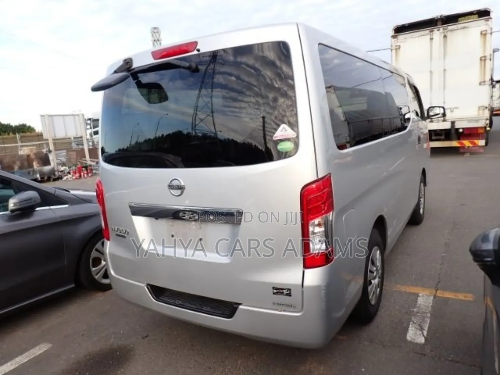 Nissan Caravan (Urvan) 2019 Silver