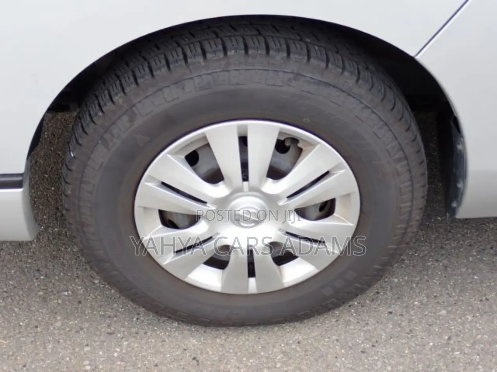 Nissan Caravan (Urvan) 2019 Silver