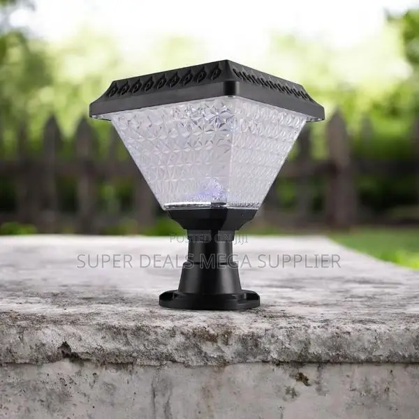 Solar Powered Fence Post Light With Modern Crystal Look