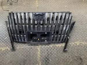 Noah Esquire Grille