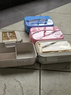 3 Compartment Lunchbox