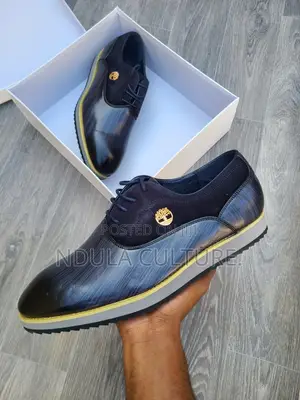 Brogues Casual by Timberland