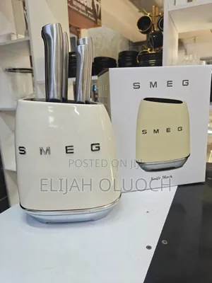 Smeg Knife Set*
Premium Stainless Steel Kniife Set With Metal Block.