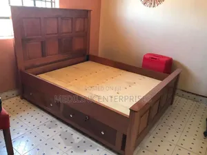 Customized Shelved 6*6 King Sized Beds