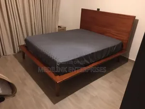 Walnut Box Bed 5*6 Mahogany