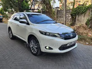 Toyota Harrier 2.0 2016 White