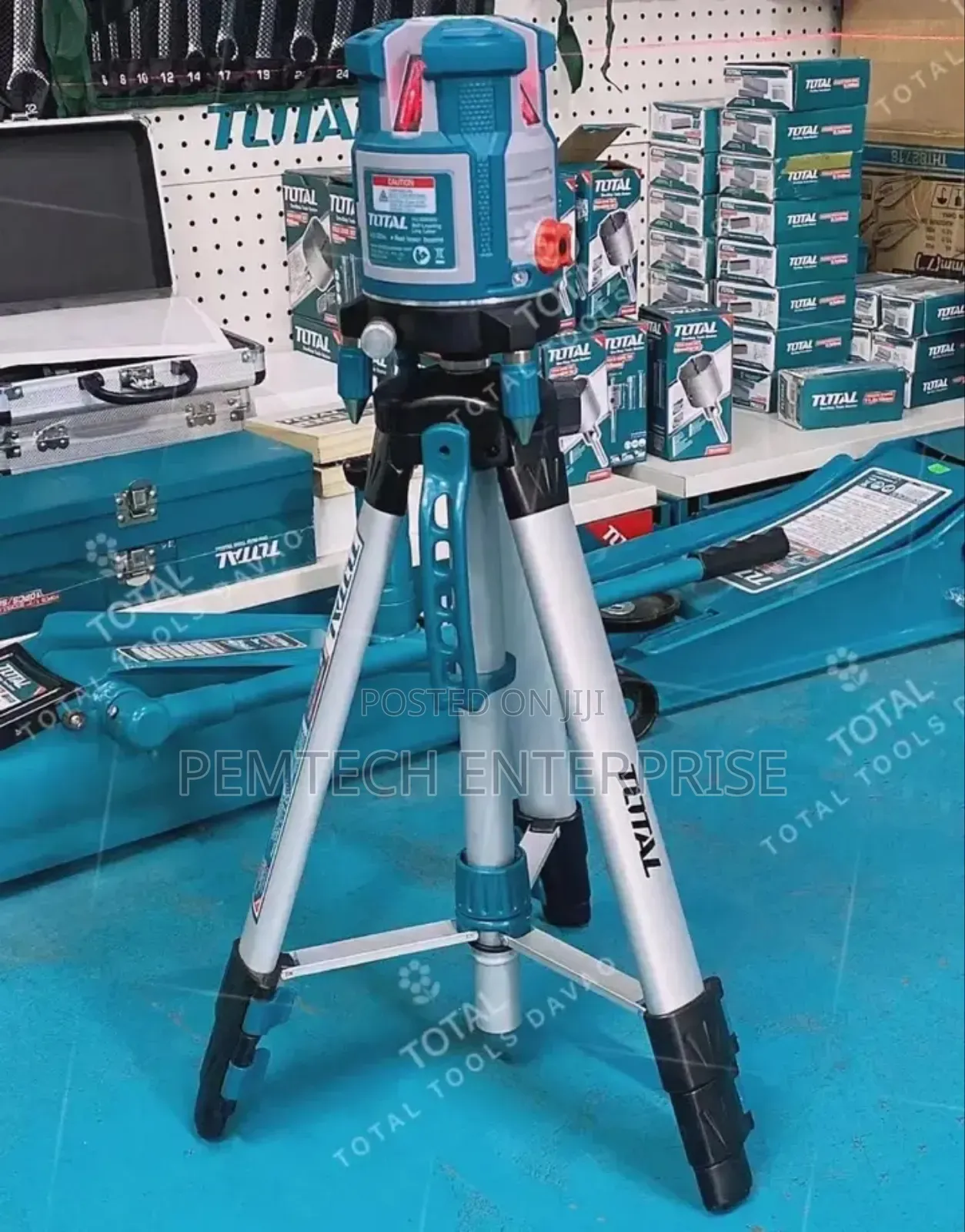 Total Self-Leveling Line Laser Level