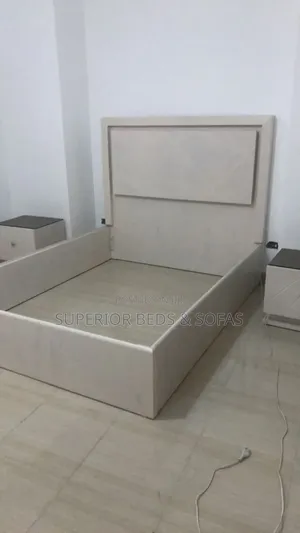 Modern Wooden Bed Size 4 by 6