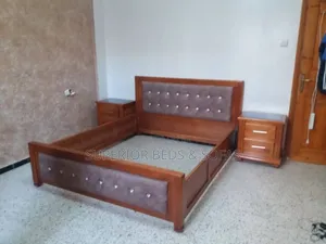 Tufted Wooden Bed Size 5 by 6
