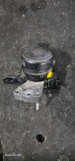 Toyota Vitz Engine Mountings for Sale