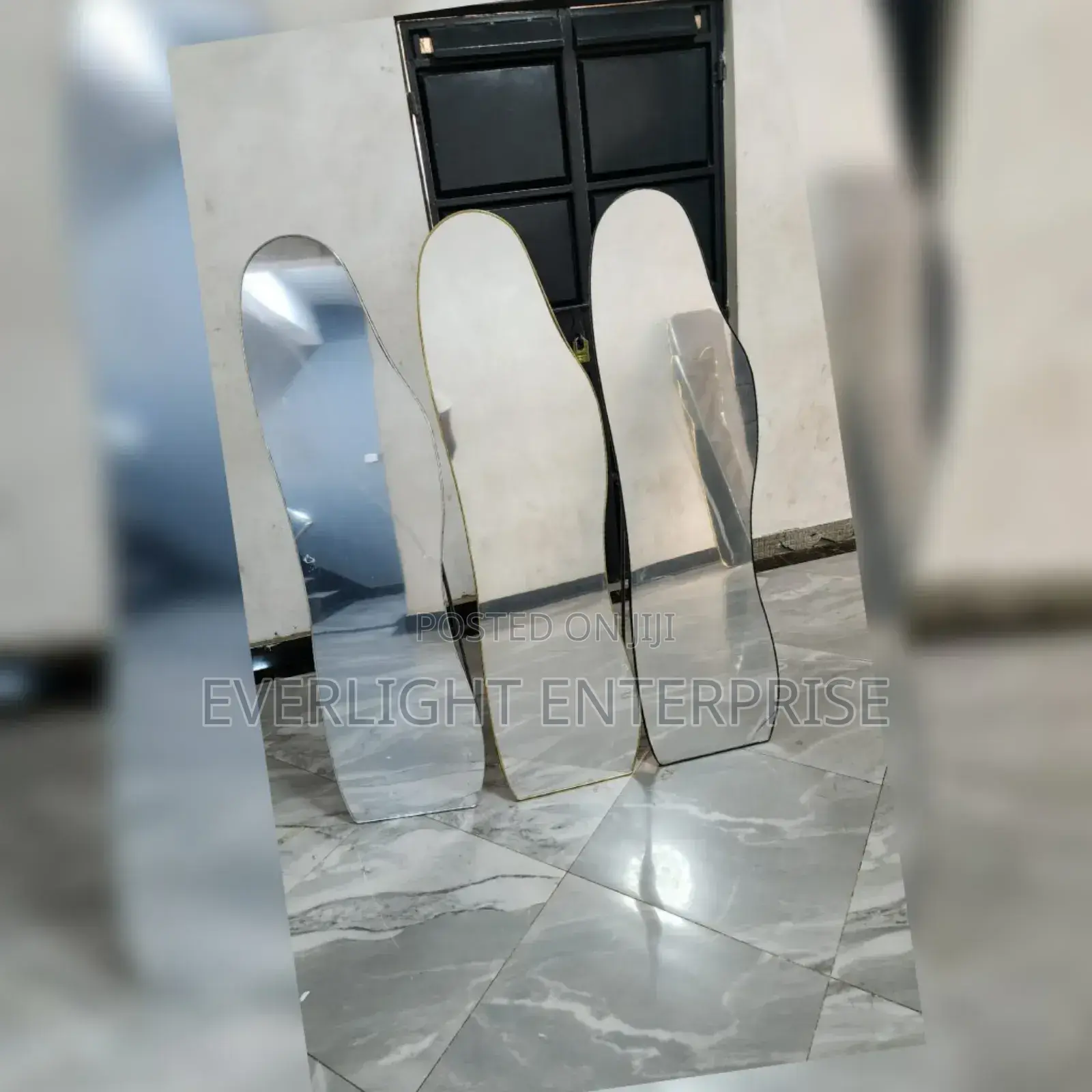 Unbreakable Mirror