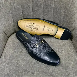 Original Half-shoes For Men Available In Sizes 39-44  + Free Delivery