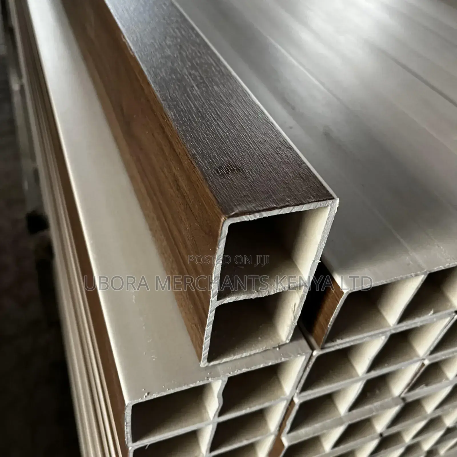 Buffle Tubes for Indoor Cladding