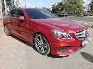 Mercedes-Benz E250 2016 Red