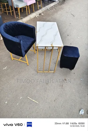 Nail Table, Styling Seat and Puff
