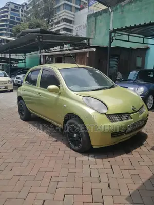 Nissan March 1.2 FWD 2005 Green