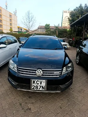 Volkswagen Passat 2012 Black