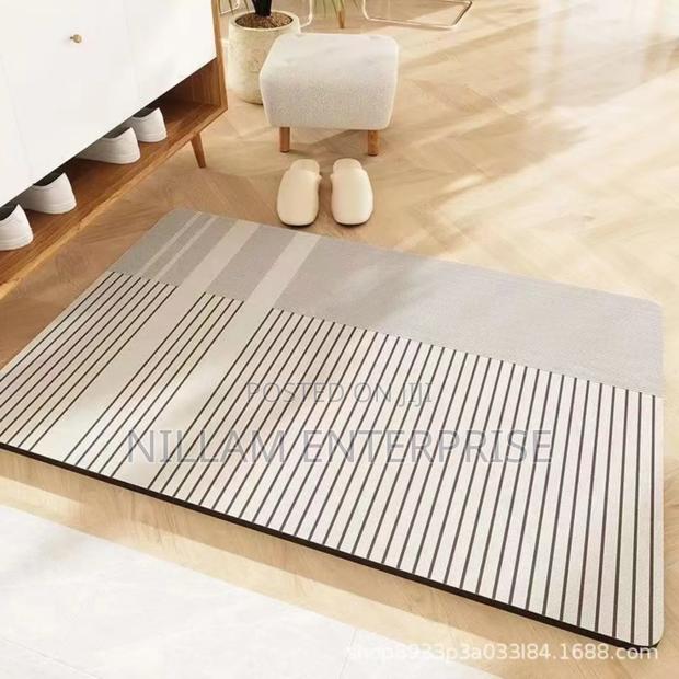 Bigger Size
Geometric Pattern Door/Bath Mat - thumbnail 3