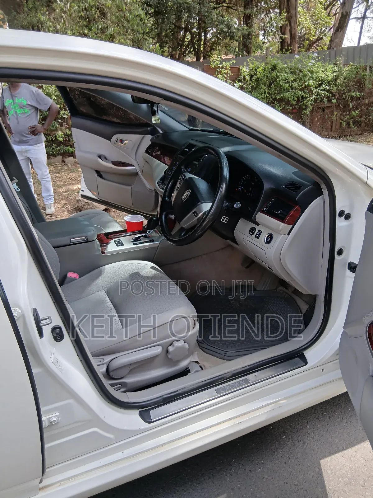 Toyota Crown 2012 White