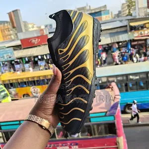 Quality Football Trainers From Size 37 To 44