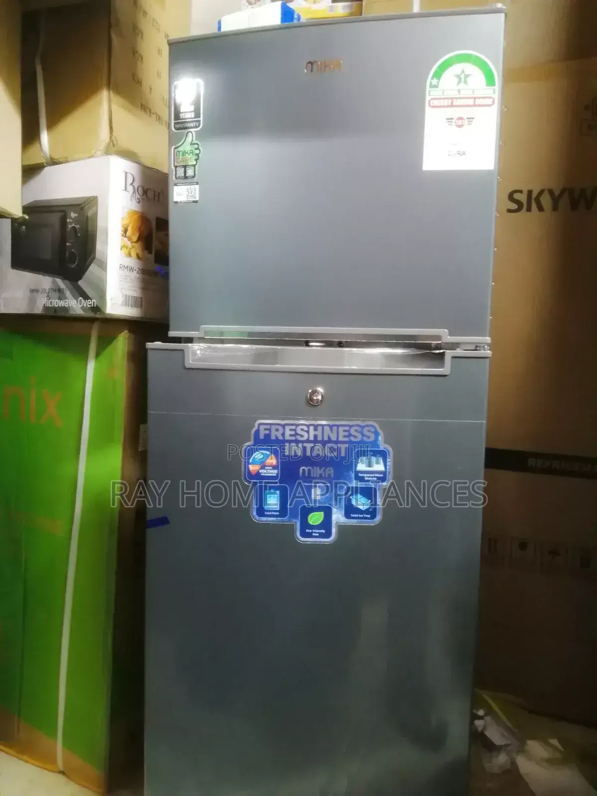 138litres Double Door Mika Refrigerator With Coolpack