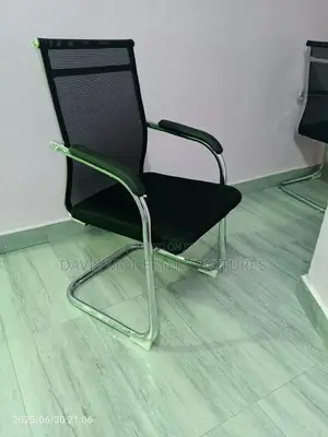 Ergonomic Black Mesh Office Chair With Chrome Cantilever Basehigh Back