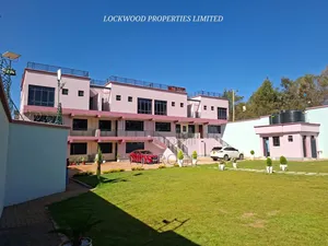 4bdrm Townhouse / Terrace in Muhuri Road, Regen for rent
