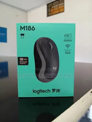 This Is a Logitech M186 Wireless Mouse.