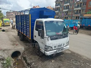 Isuzu NKR 2017 White