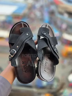 Kikn Sandals