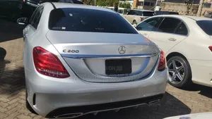 Mercedes-Benz C200 2016 Silver