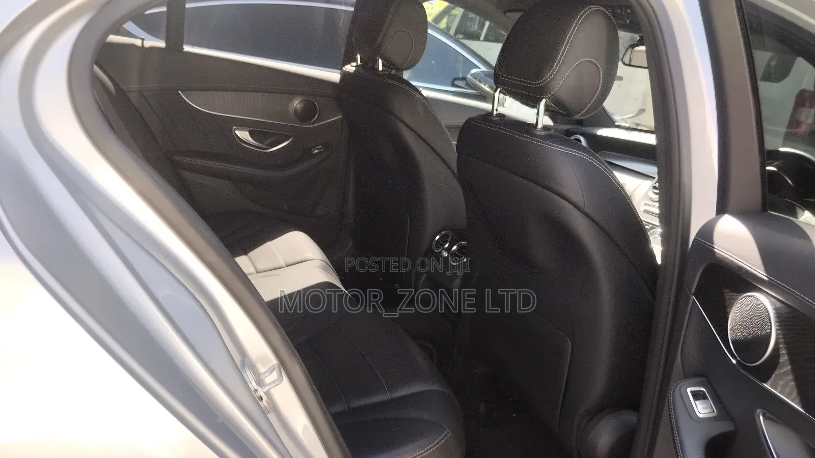 Mercedes-Benz C200 2016 Silver