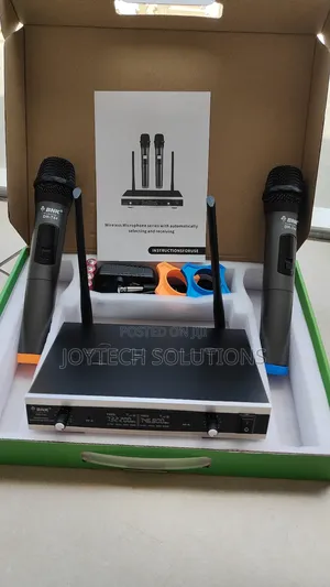 BNK Dh744 Dual Uhf Wireless Microphones